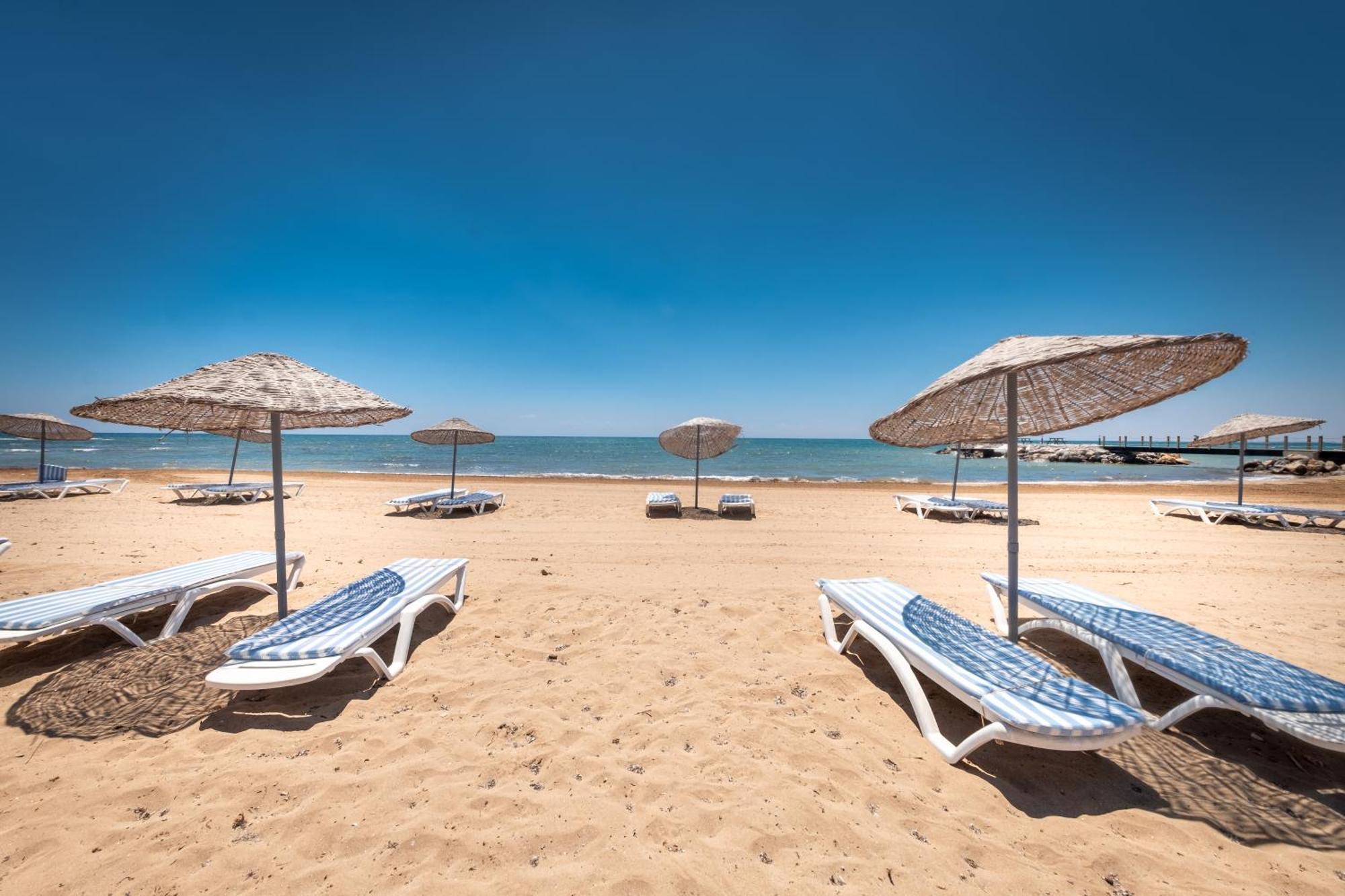 Private Beach Resort Cyprus Vokolidha Kültér fotó
